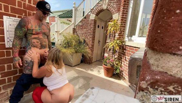 Blonde PAWG Dee Siren Fucks Hubby on Venice Beach - Outdoor Public Sex & Squirting - xxxfiles.com on v0d.com