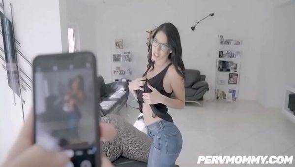 Petite Teen Dava Foxx Gets Hardcore POV Plowing Before Divorce - veryfreeporn.com on v0d.com
