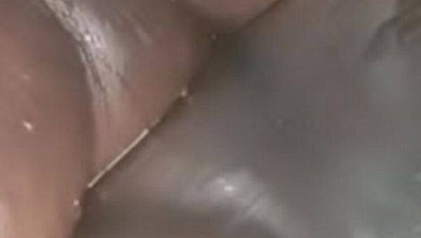 Extreme Squirting Orgasm - Tatyanalundynn's Fat Pussy Gushes Like a River - veryfreeporn.com on v0d.com