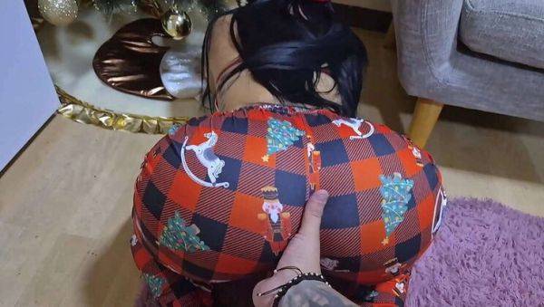 Christmas Sex with Alejandra Palacios - Big Booty Latina Sucks Cock & Gets Fucked Hard Under the Tree - veryfreeporn.com on v0d.com