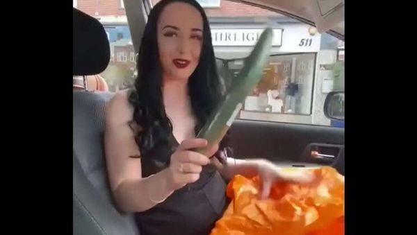 Teen Ellie Louise Fucks Her Pussy with Cucumber in Public - Solo Action - veryfreeporn.com - Britain on v0d.com