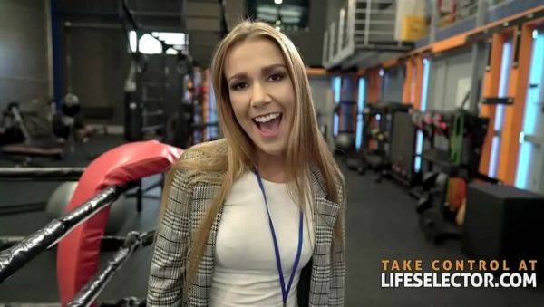 Hot Blonde Reporter Alexis Gets Fucked Hard By Stud Trainer While Trainee Cherry Watches - veryfreeporn.com on v0d.com