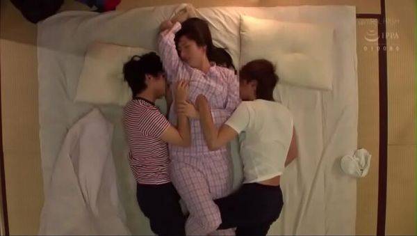 Hot Japanese MILF Maria Ozawa double teamed by Yuri Nikaido - xxxfiles.com - Japan on v0d.com