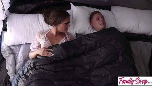 Step Family Swap - Aila Donovan & Andi Rose Give Hot Blowjobs and Creampies - veryfreeporn.com on v0d.com
