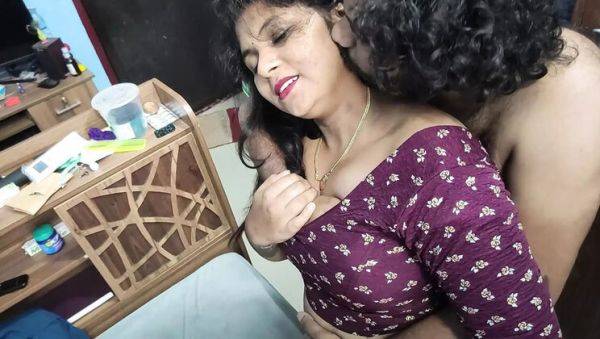 Vaishnavy Mallu Couple Hot Saree Removal - Boobs Kiss, Ass Licking, and Hard Fuck in Bedroom - xxxfiles.com - India on v0d.com