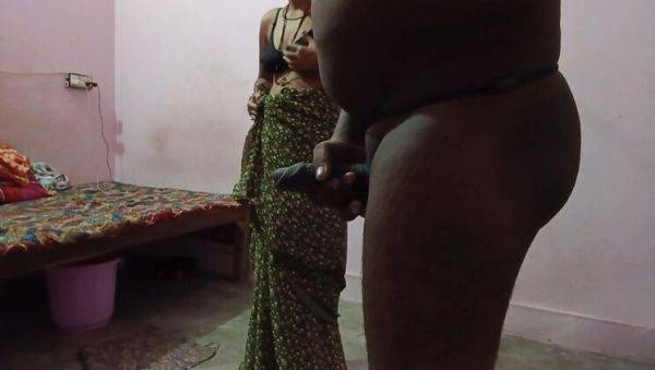 Village Bengali Hot Wife Hardcore Fucking at Home - Pyasi Mom Big Natural Tits - xxxfiles.com - India on v0d.com