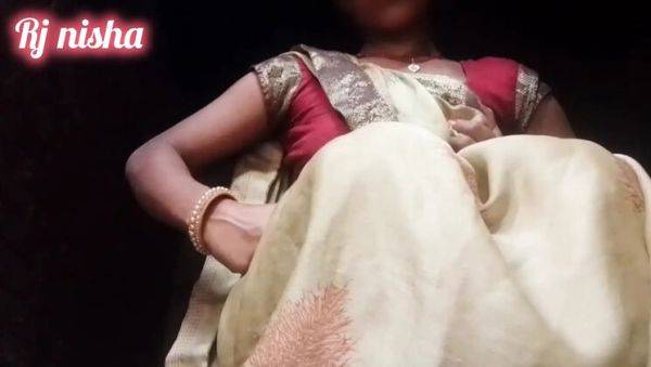 Desi Bhabhi Nisha Fingering Her Wet Pussy - Indian Housewife Solo Masturbation - xxxfiles.com - India on v0d.com