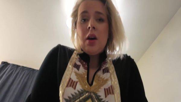 Nikky Dream In Uvey Ogluna Cinselligi Ogreten Sarısın Kaltak Deneyimlerini Sikiserek Yansıtıyor 10 Min - hclips.com on v0d.com