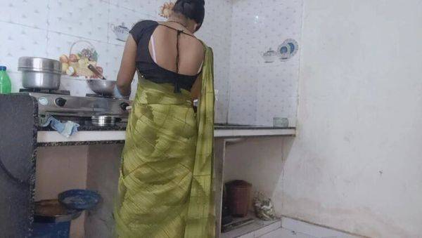 Indian Wife Fullkumari7 Hardcore Kitchen Fuck with Husband While Cooking - xxxfiles.com - India on v0d.com
