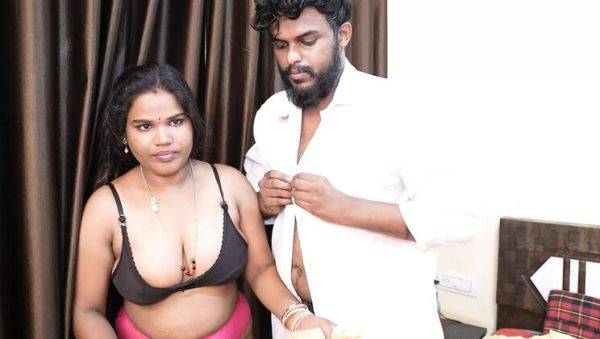 Indian Bhabhi Hardcore Squirting Sex - Desi Aunty Doggy Style Fucking and Cumshot - porntry.com - India on v0d.com