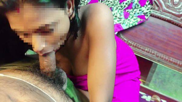 Desi Hot Masterbuting And Family Sex - Village Bhabhi - desi-porntube.com - India on v0d.com