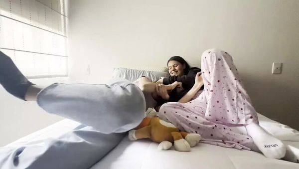 Best Friend Teaches Me How to Eat Pussy & Makes Me Cum - Lesbian Teen Fun - xxxfiles.com - Colombia on v0d.com