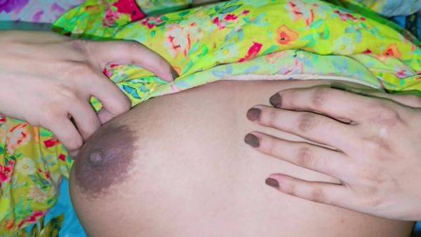 Verified Amateurs - Desi Randi Yaar Se Chudwa Kar Ghar Wapis I - desi-porntube.com on v0d.com