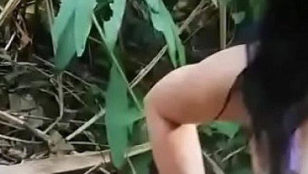 Sad Latina Teen Gets Blowjob From Neighbor In Forest - Estefani & Crisanto Amateur Public Sex - veryfreeporn.com on v0d.com