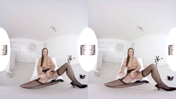 Virtual Reality And Tina Kay In Sexy Needs Your Cock - upornia.com on v0d.com