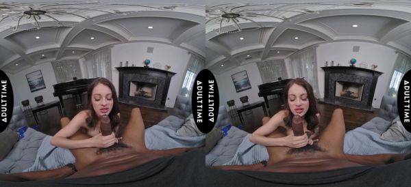 Isiah Maxwell and Maddy May in the hottest vr scene ever - alphaporno.com on v0d.com
