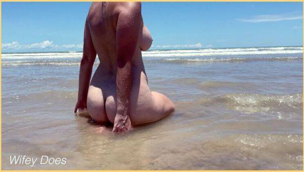 Wifey Flashes Big Tits at Public Beach - Amateur MILF Exhibitionist - xxxfiles.com on v0d.com