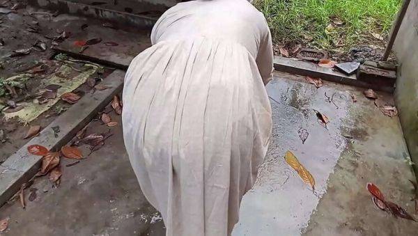 Indian Stranger Fucks Hard and Creampies Village Bhabhi - Hindi Roleplay Sex - porntry.com - India on v0d.com