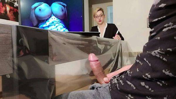 Secretary Surprised By Big Cock Cumshot - Amateur Public Handjob - xxxfiles.com - Japan on v0d.com