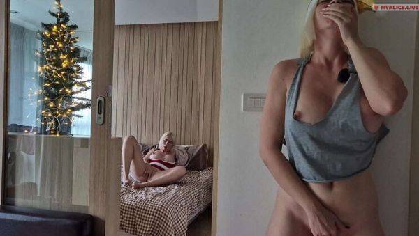 Step Sister Caught Masturbating - Two Blonde Amateur Twins Moan & Orgasm Together - veryfreeporn.com on v0d.com