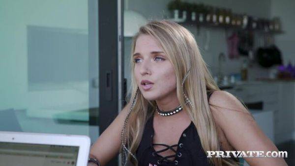 Sofi Goldfinger, Alexis Crystal & Anna Polina in foursome with anal - porntry.com - Russia on v0d.com