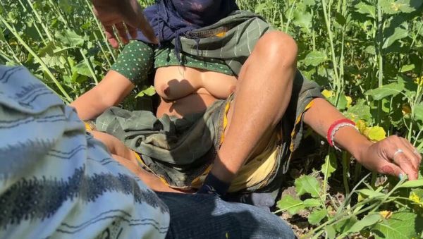 Desi MILF Ritu Outdoor Romance with Jamai in Mustard Field - Village Public Sex - xxxfiles.com - India on v0d.com