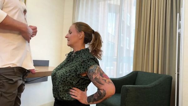MILF Molly McSquirts Forced to Suck and Fuck by Stepdaughter - Big Natural Tits, Squirting, Office Role Play - veryfreeporn.com - Britain on v0d.com