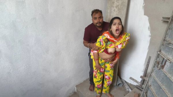Sona Bhabhi Secret Outdoor Village Sex - Big Natural Tits Pressing & Hot Kissing Scenes - veryfreeporn.com - India on v0d.com