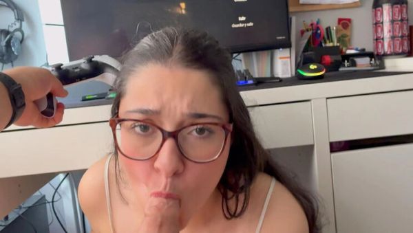 Naf y Nach Blowjob Interruption - Cum in Mouth on Big Natural Tits Teen - veryfreeporn.com - Spain on v0d.com