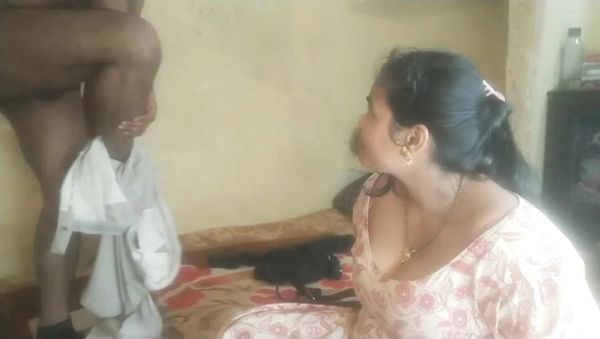 Desi Girl Sucks Big Dick Till Huge Cumshot - Hot Indian Blowjob & Facial - veryfreeporn.com - Britain - India on v0d.com