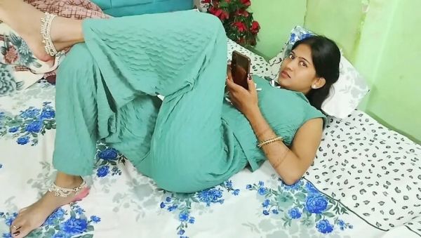 Hot Indian Bhabhi Makes Step Brother Hard - Desi Homemade Anal Sex - xxxfiles.com - India on v0d.com