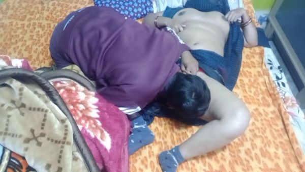 Very Beautiful - Girl Having Romance With Her Boyfriend - desi-porntube.com - India on v0d.com