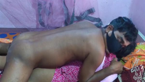 Village Outdoor In Hindi Village Girl Ki Outdoor Sex Hard To All Friend - desi-porntube.com - India on v0d.com