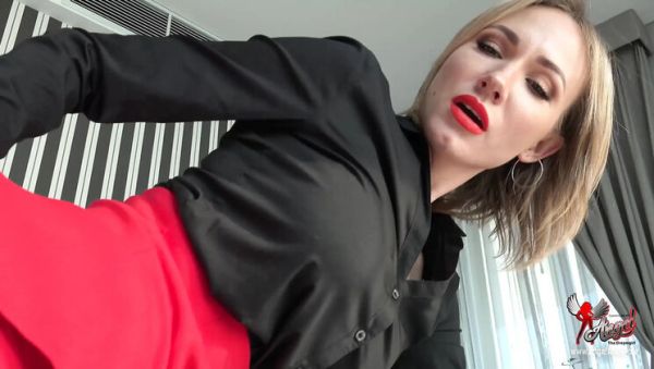 Angel The Dreamgirl Blowjob & Footjob in Nylon Stockings - Amateur MILF Bedroom 4K - veryfreeporn.com - Britain on v0d.com