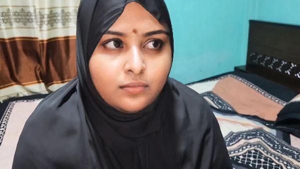 Bangladeshi Step Mom Fucks Stepson Hardcore - Homemade Doggy Style & Blowjob - veryfreeporn.com - Bangladesh on v0d.com
