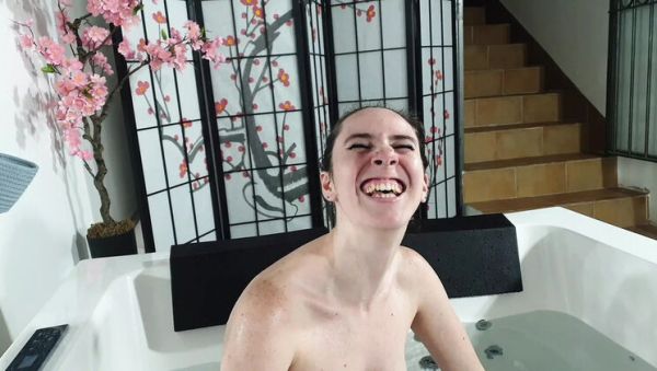 Petite Nyx Scarlett First Time Jacuzzi Interview Blowjob & Facial - xxxfiles.com - France on v0d.com