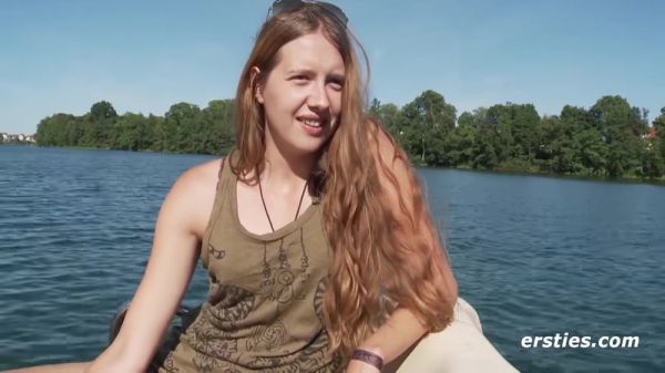 Alba Brings Itself To Climax On The Lakeshore - Lindsey Cruz - upornia.com - Germany on v0d.com