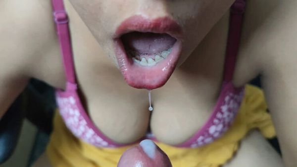 Desi Bhabhi Face Cumshot - Hot Indian Aunty Takes Big Load in Mouth - xxxfiles.com - India on v0d.com