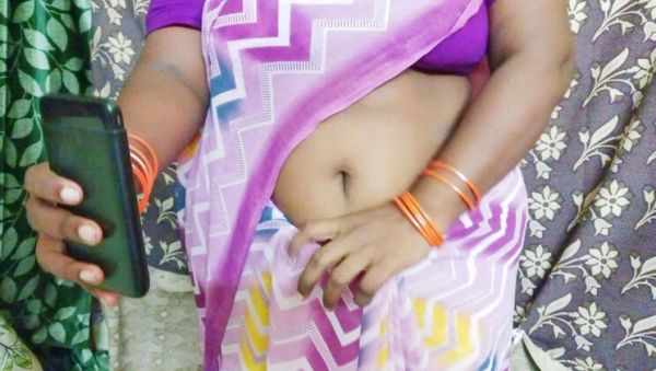 Tamil Desi Wife Cheating Video Call - Horny Housewife Shows Big Nipples & Tits to Husband Abroad - xxxfiles.com - India on v0d.com