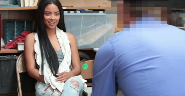 Amateur babes in a steamy interracial threesome, caught by the cop - alphaporno.com on v0d.com