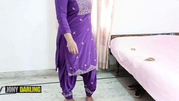 Stepmom Nude Punjabi Suit Dance - Pakistani Mujra Song Hot Homemade - xxxfiles.com - India - Pakistan on v0d.com