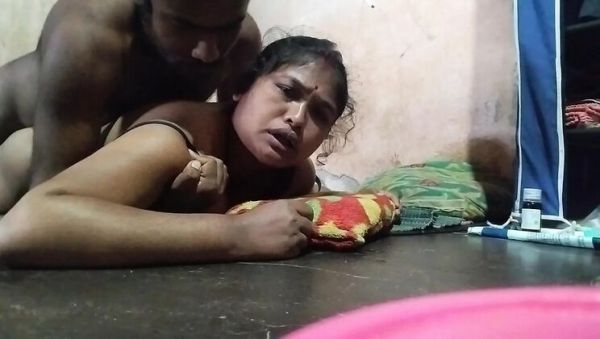Desi Indian Husband Wife Full HD Sex Video - Hindi Bhabhi Hardcore Anal & Blowjob - veryfreeporn.com - India on v0d.com