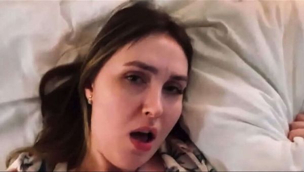 Lonely Milf Step Mom Seduces Stepson On Family Vacation - veryfreeporn.com on v0d.com