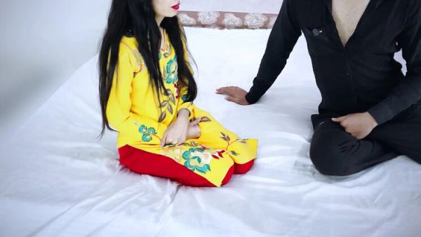 Desi Punjabi Stepmom Fucked Hard By Shopkeeper Doggystyle With Audio - Homemade Sex Video - xxxfiles.com - Pakistan on v0d.com