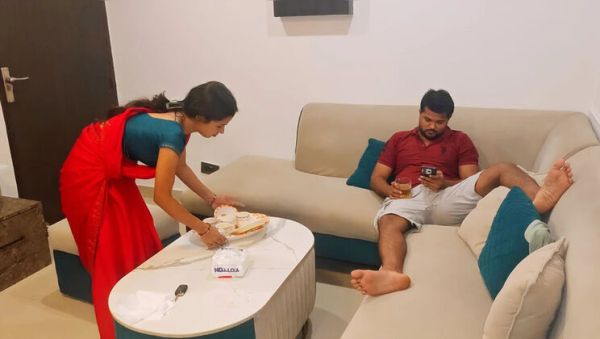 Indian Housekeeping Staff Fucked Hard By Boss With Huge Cock - Desi Bhabhi Sex - porntry.com - India on v0d.com