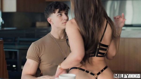 Melissa Stratton Army Wife Blowjob & Facial - MILF Deep Throat and Riding - veryfreeporn.com on v0d.com