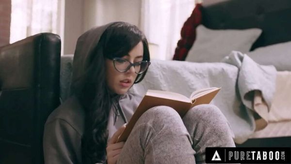 Whitney Wright shocked as she finds out her crazy hookup's girlfriend secret - rough doggystyle & sloppy deepthroat with Tommy Pistol - veryfreeporn.com on v0d.com