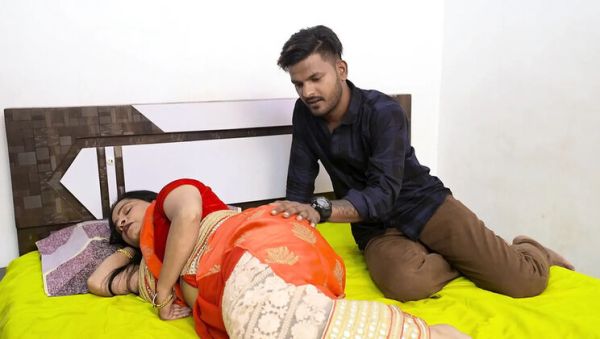 Desi Stepmom Hardcore Anal Fuck with Aaka - Rough Indian Bhabhi Doggy Style - veryfreeporn.com - India on v0d.com