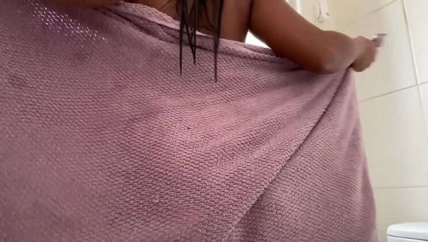 Amateur Latina Alicehot & Brenohot Peek Shower Lingerie Homemade Gostosa - veryfreeporn.com on v0d.com