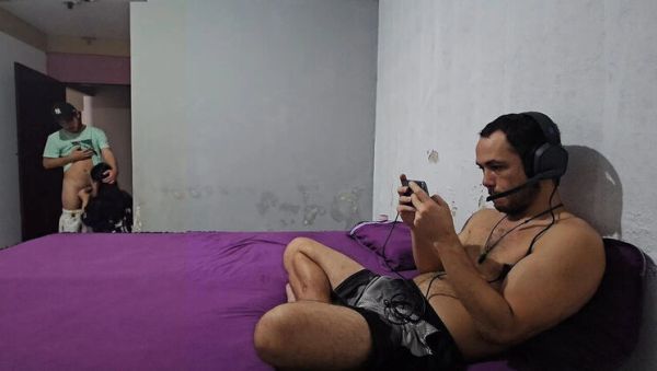 Brazilian Wife Fucks Husband's Best Friend - Risky Cuckold Sex & Cum Inside - veryfreeporn.com - Brazil - Portugal on v0d.com